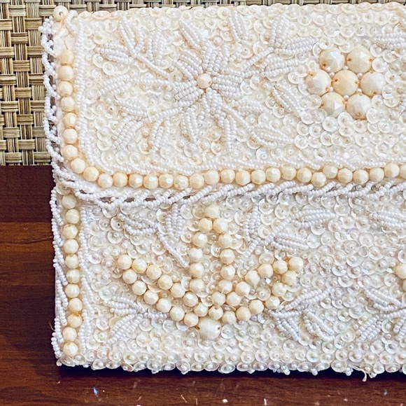 🌟HP🌟VTG 1950s Ivory Silk Bead & Sequin Envelope Clutch Evening Bag - Picture 3 of 13